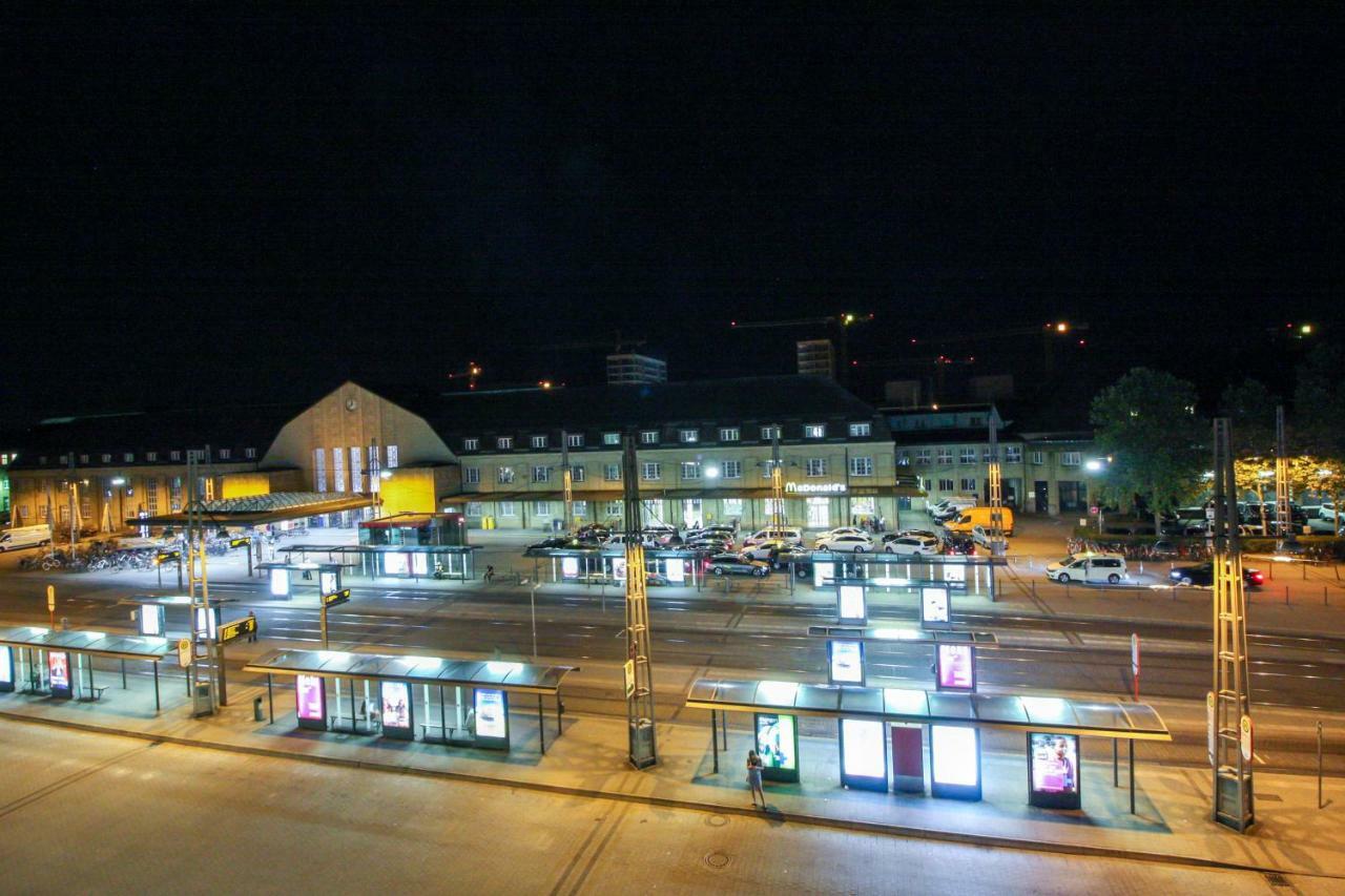 #Centralstation #130Qm Hauptbahnhof #Netflix คาร์ลสรูเฮอ ภายนอก รูปภาพ